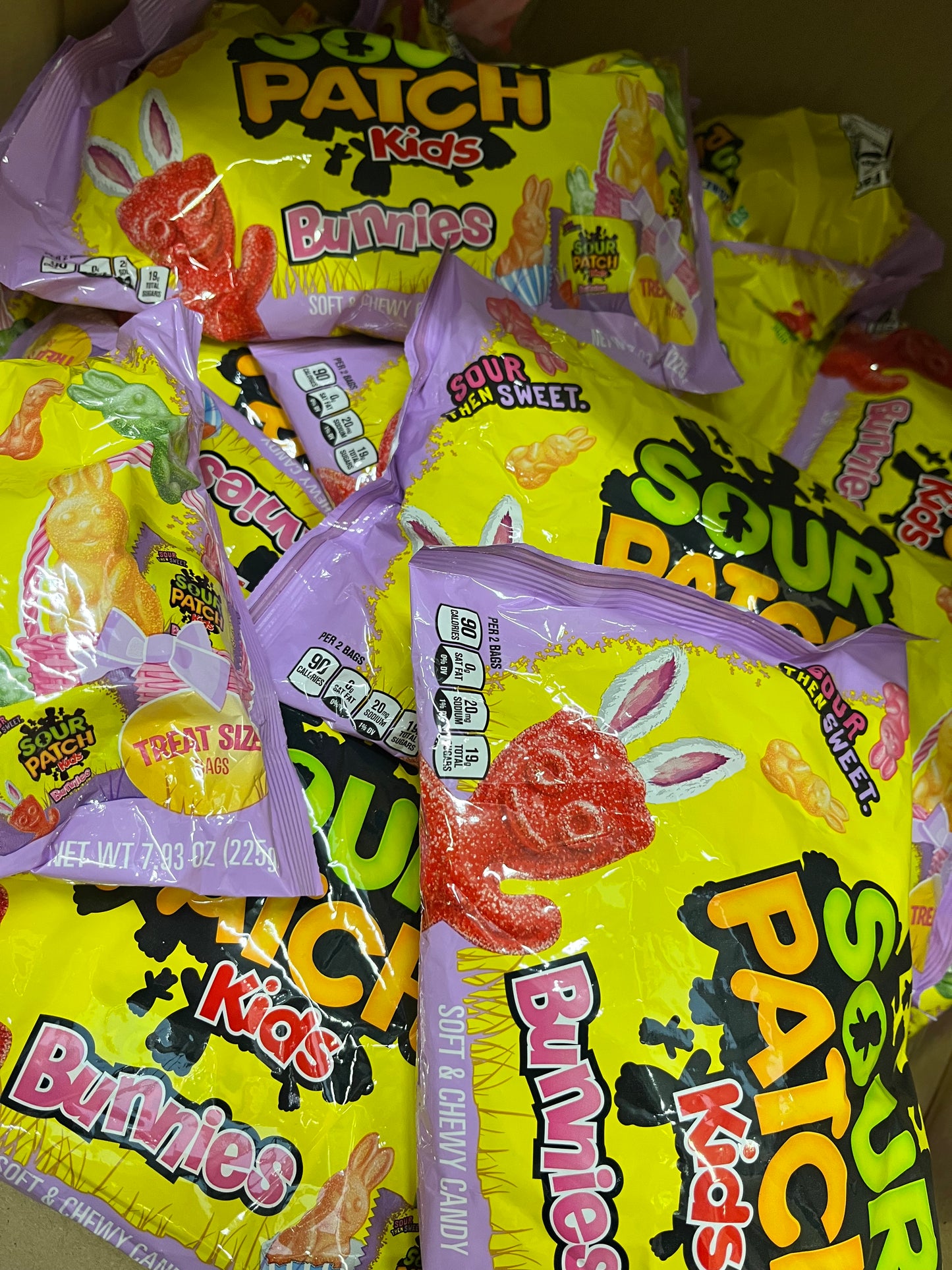 Sour Patch Treat Bags 225g DATED DECEMBER 2025