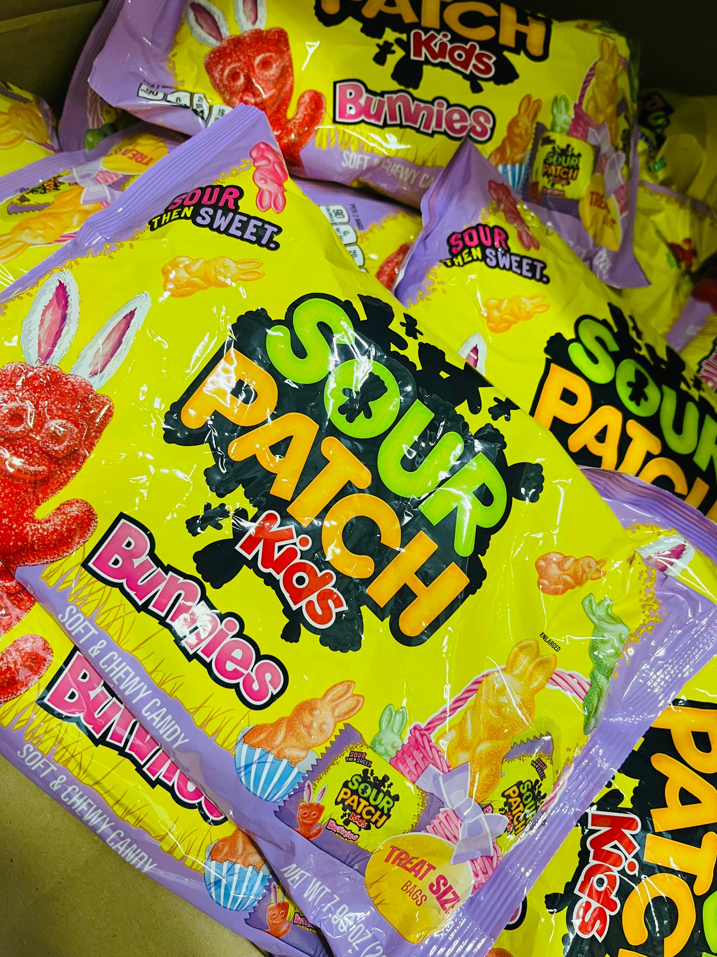 Sour Patch Treat Bags 225g DATED DECEMBER 2025